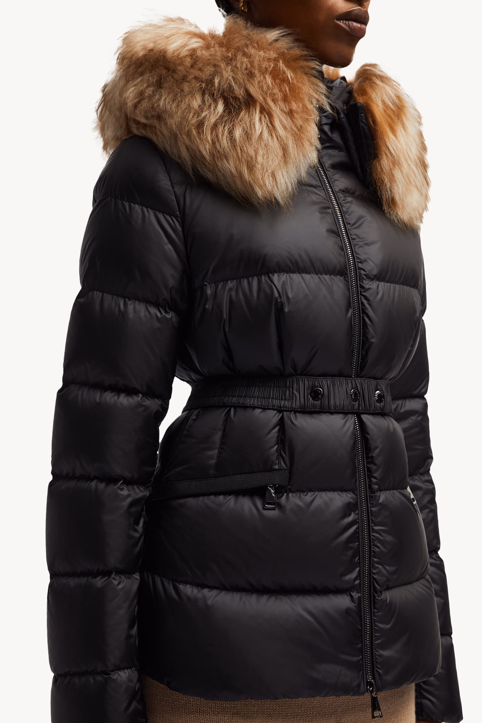 Plumífero corto con capucha y ribete de lana de oveja joven Boed Mujer Negro & Beige Moncler 6